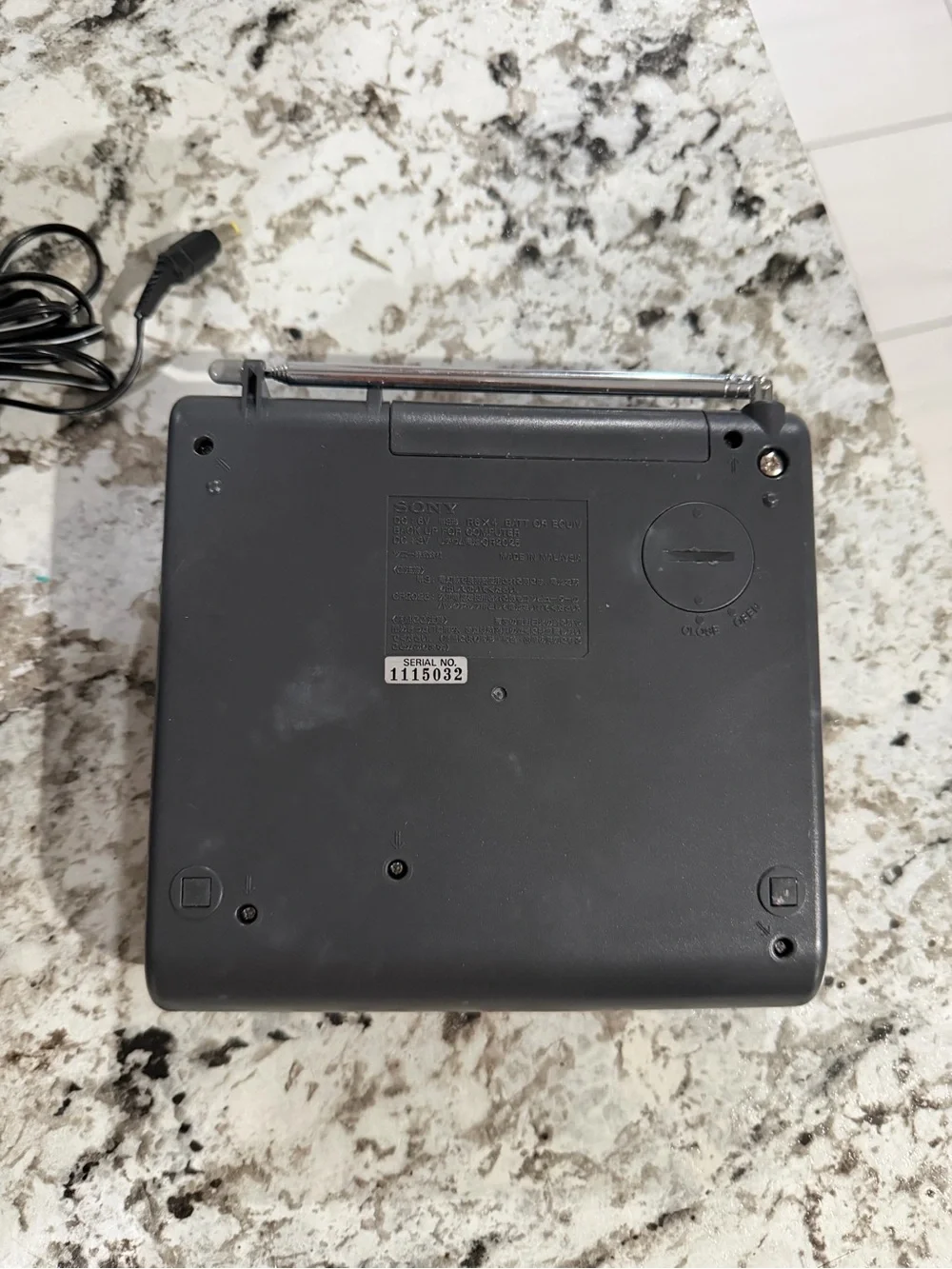 Vintage Sony World Time CD Clock Radio JPN Import FOR PARTS/REPAIR not working
